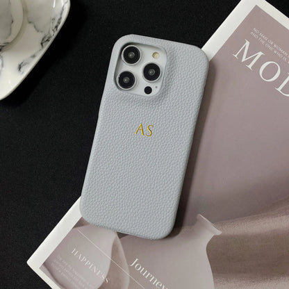 【カスタムシリーズ】クラシック イニシャル 高級感 レザー調 名入れスマホケース｜iPhone対応 #250326