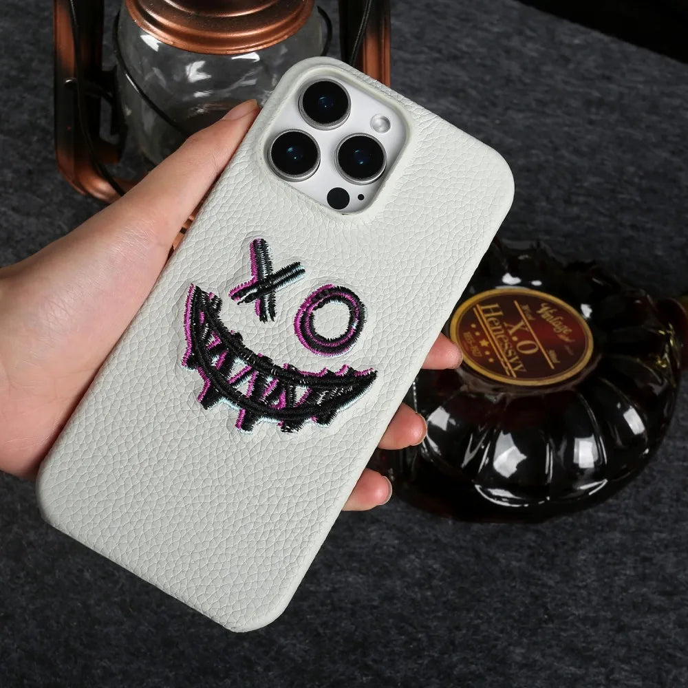 【本革シリーズ】艶なし シボ革 スマイル ステッチ レザーケース｜iPhone対応 #240901