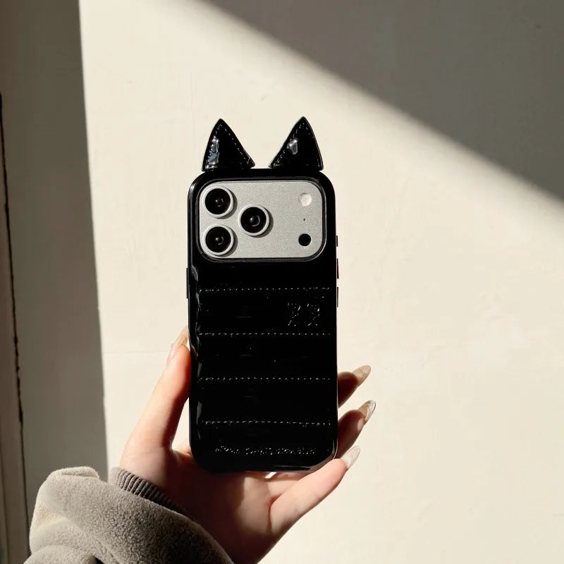 【猫耳シリーズ】キルティング ダウンジャケット風 iPhoneケース #240219