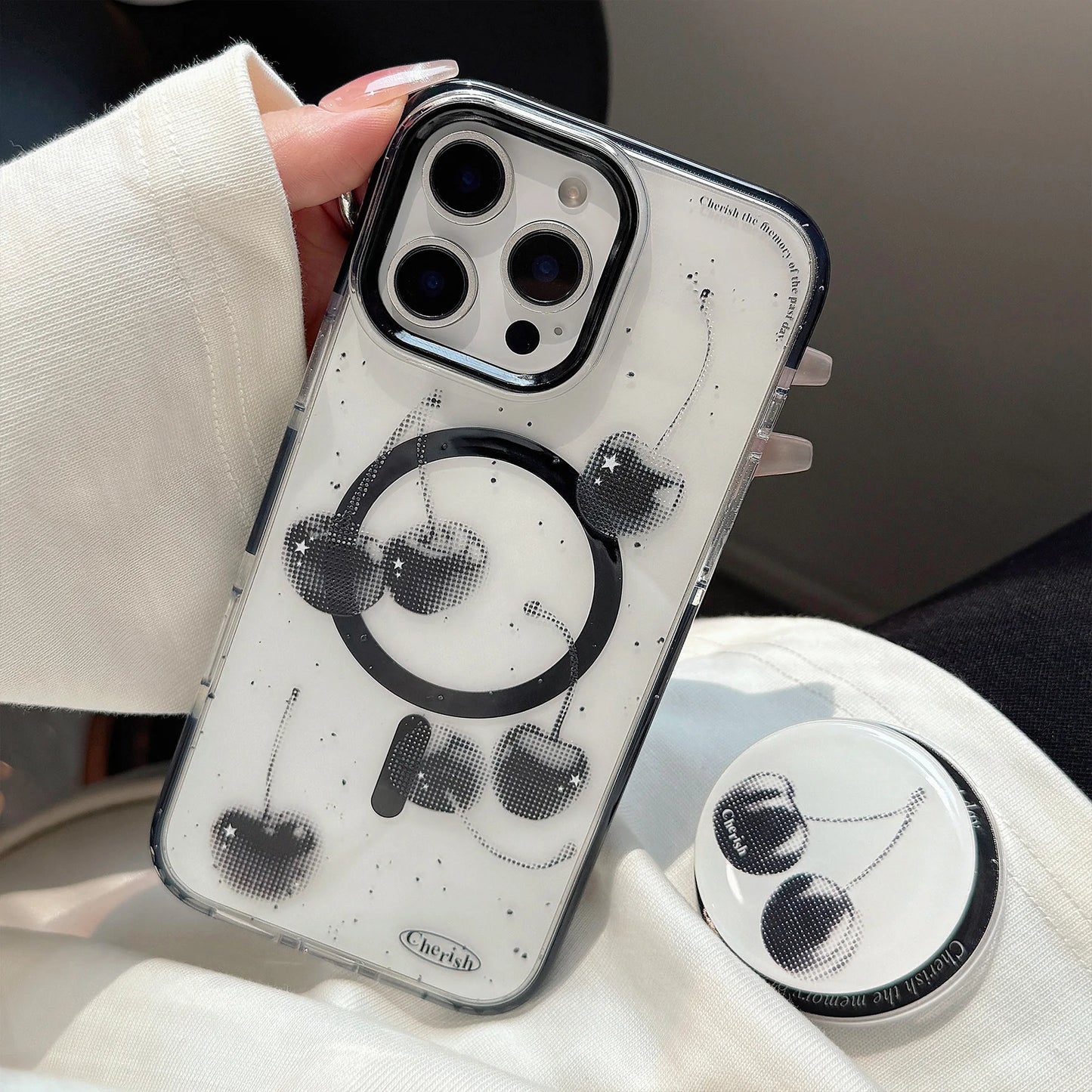 【Magnet対応】ブラックチェリー × 透明フレームケース｜iPhone対応 #240827