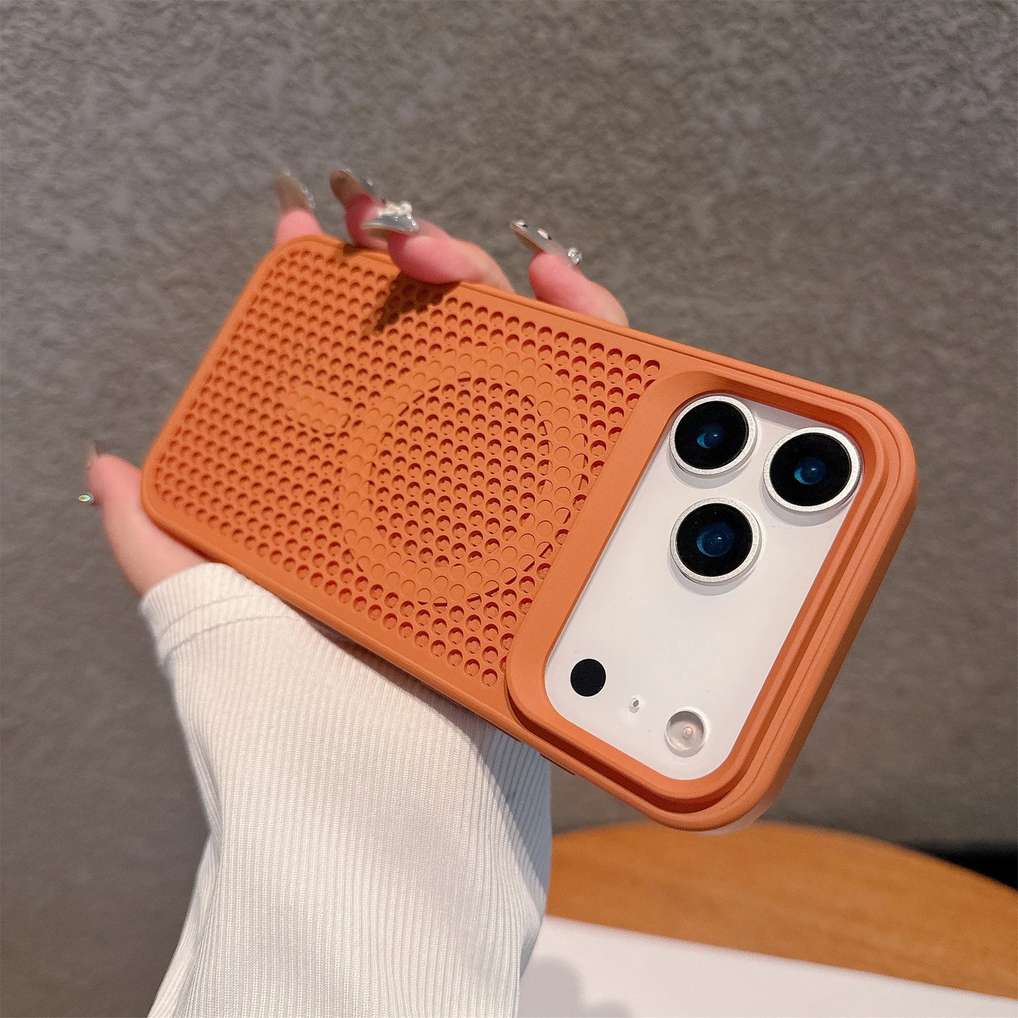 【Magsafe対応】シリコンラバー エアドット 立体グリップ 耐衝撃 スマホケース｜iPhone対応 #250419