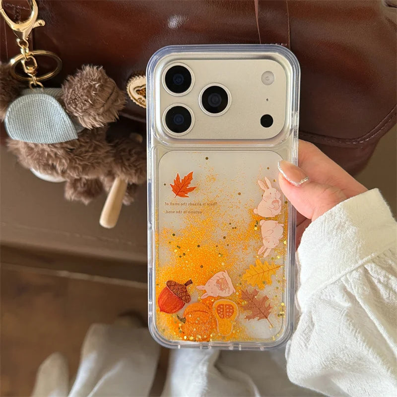 【流れるシリーズ】どんぐり もみじ 秋モチーフ きらきらラメ グリッター クリアスマホケース｜iPhone対応 #241018