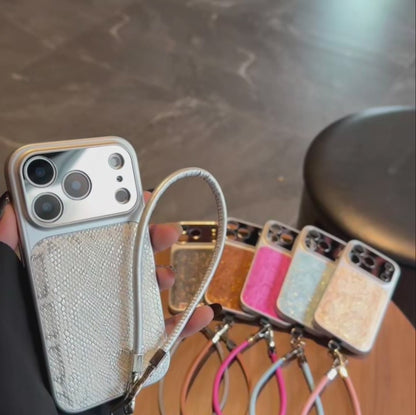 【スネークタッチ】パイソンレザー調 × ハンドストラップ スマホケース｜iPhone対応 #240823