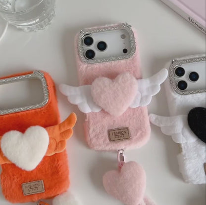 【もこもこエンジェル】ハート × 羽モチーフ ふわふわラブリーケース｜iPhone対応 #240910