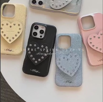 【スタッズハートスタンド】レザー デニム ハート×シルバースタッズ スマホケース｜iPhone対応 #250327